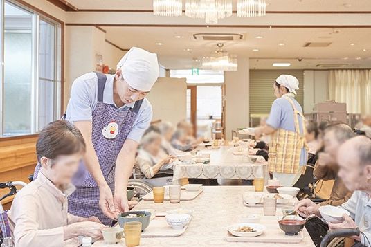 明るい食堂