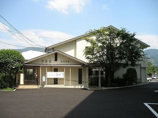 落ち着いた雰囲気の外観