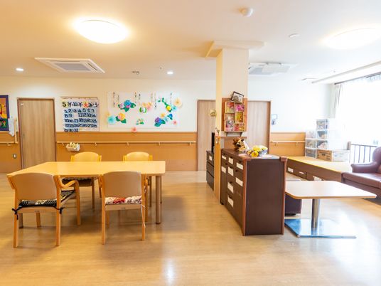 温かみのある食堂空間