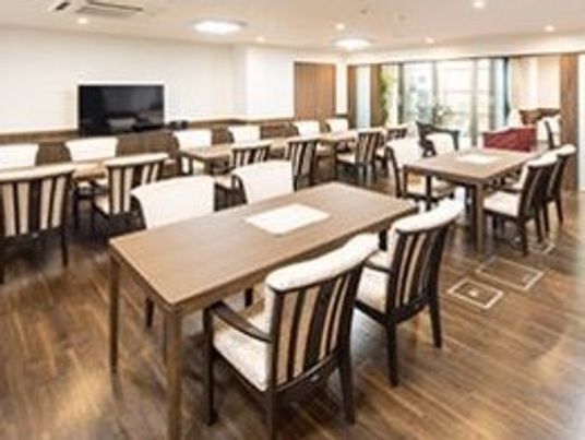 共有スペースのダイニングルーム