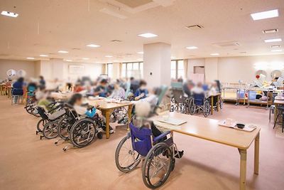 明るい広々とした部屋