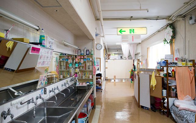 設備が整った廊下