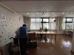 温かな光のリビング