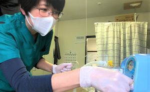 スタッフが作業する居室