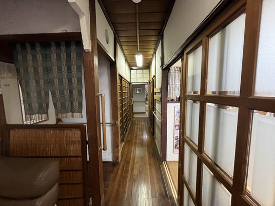 温もり感じる廊下