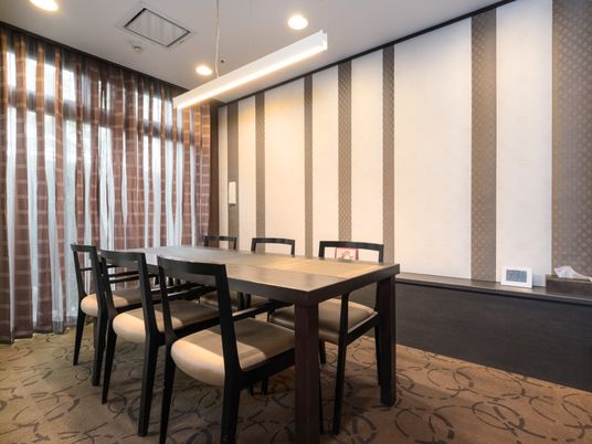 落ち着いたダイニングルーム