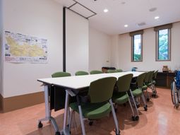 多目的に使える会議室