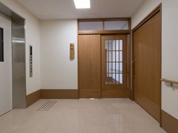 清潔な廊下の角