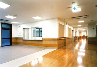 長い廊下の様子