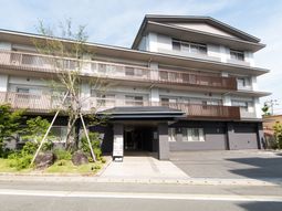 白を基調とした外観