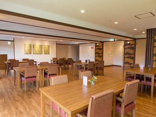 温もり感じるダイニングルーム