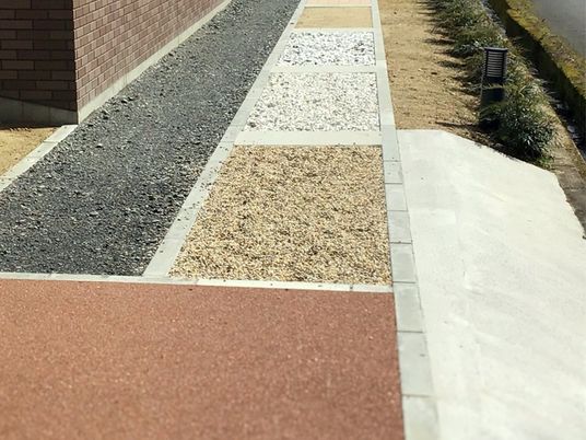 色分けされた外通路  
