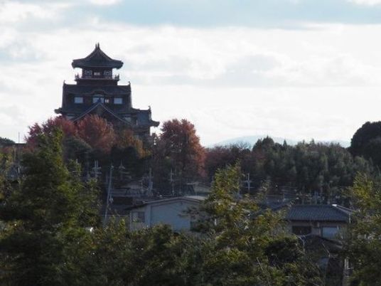 風景と建物の遠景