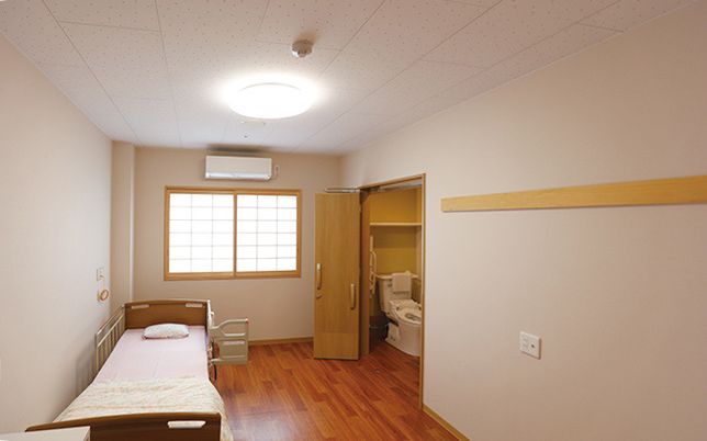 窓付きの快適な居室