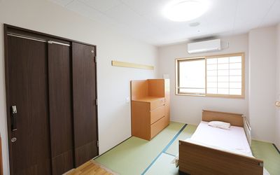 畳敷の洋室