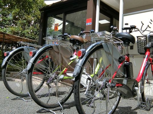 駐輪スペースの自転車  