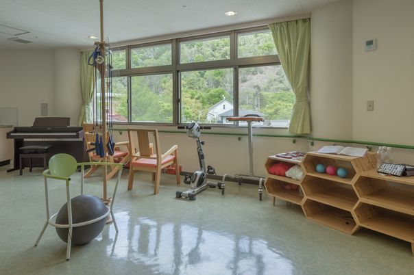 明るい機能訓練室