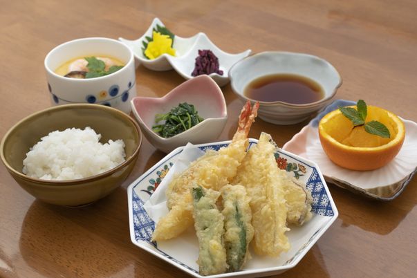 彩り豊かな和食膳