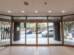 明るいエントランス