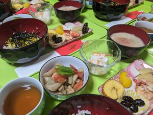 和食料理が並ぶテーブル