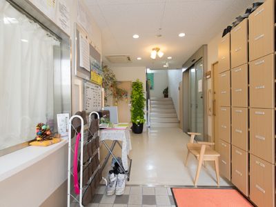 明るく清潔なエントランス