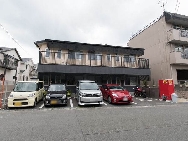 上質な外観の建物