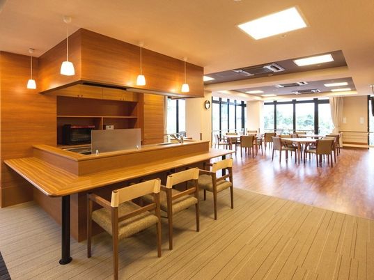 木目調の暖かいダイニング