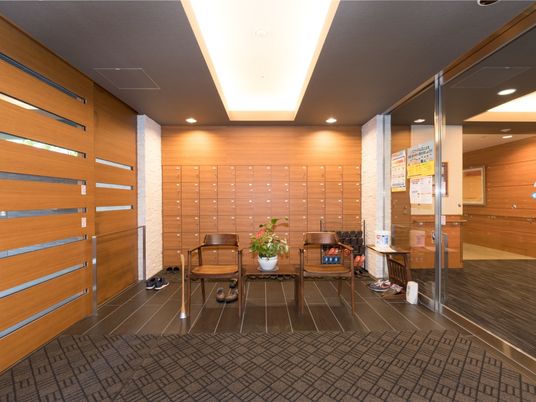 温かみのあるエントランス