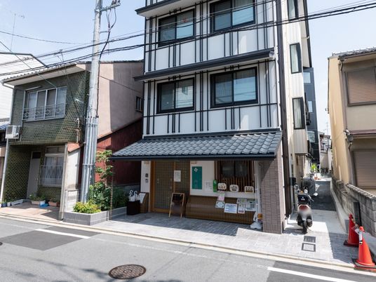 施設の外観