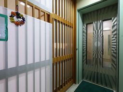 和風の廊下と扉