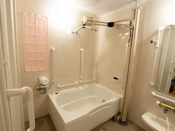 介護用設備付き浴室