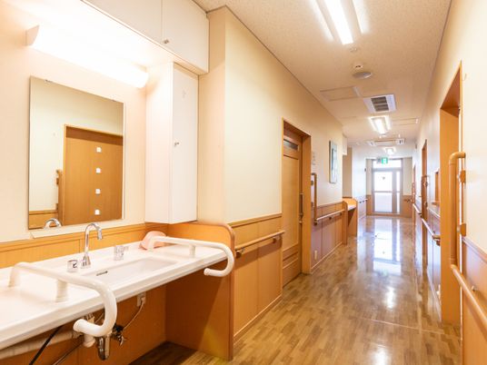 広々とした廊下
