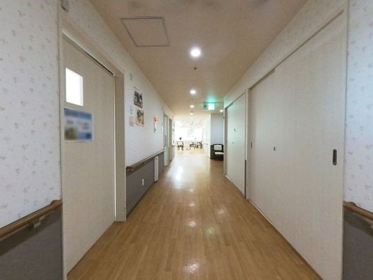 明るい廊下