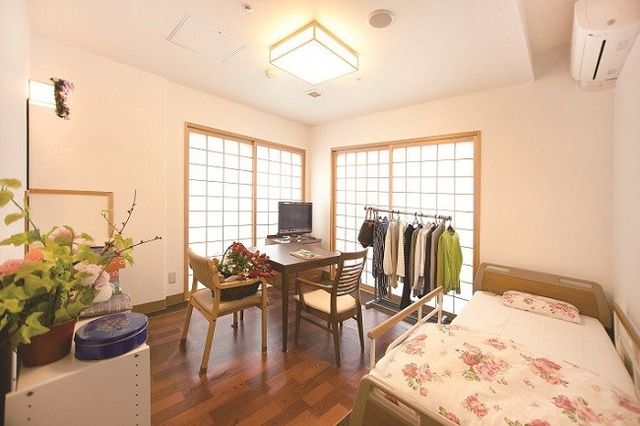 明るい室内の居室