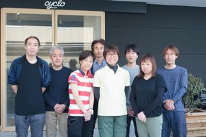 スタッフ集合写真