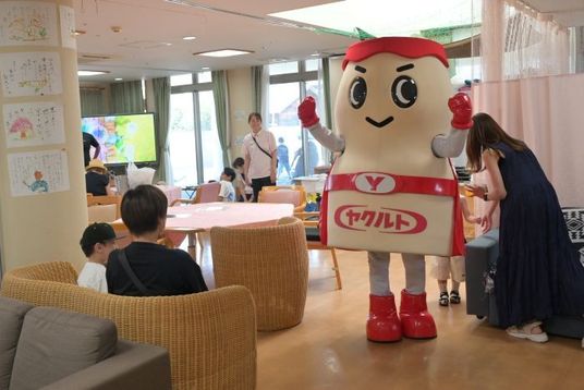 人が集うラウンジ  
