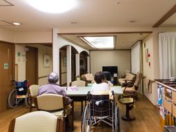 暖かな雰囲気の居室