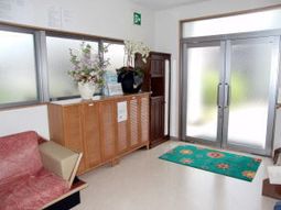 エントランスの優しい雰囲気