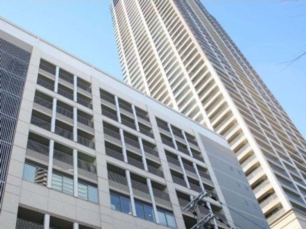 高層ビル外観