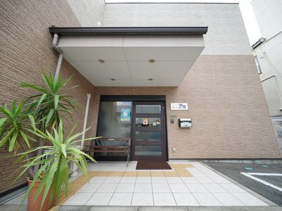 きれいなエントランス前