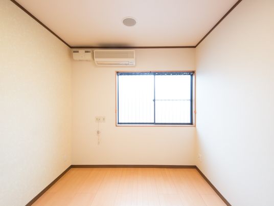 明るく清潔な居室