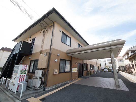 清潔感のあるエントランス