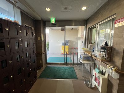 荷物置き場のエントランス