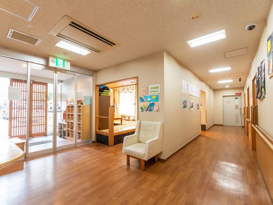 明るい廊下  