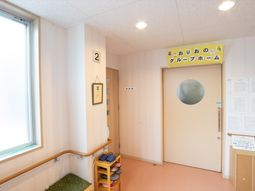 廊下と掲示物