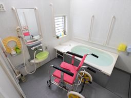 バリアフリー設計の洗面台