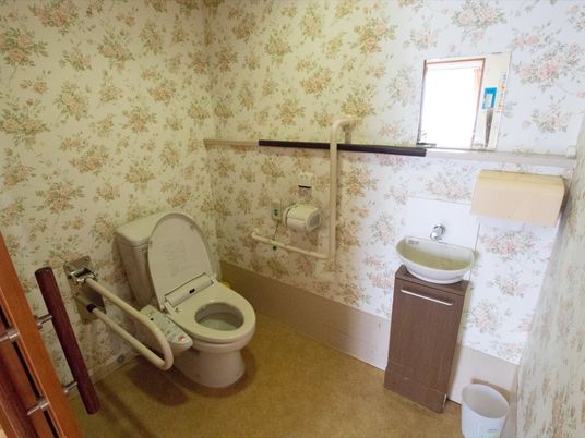 バリアフリー対応トイレ設備