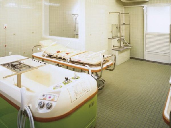 清潔な浴室設備