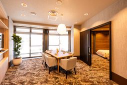 ゆったりした応接スペース