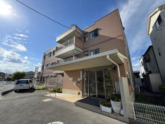 広々としたエントランス